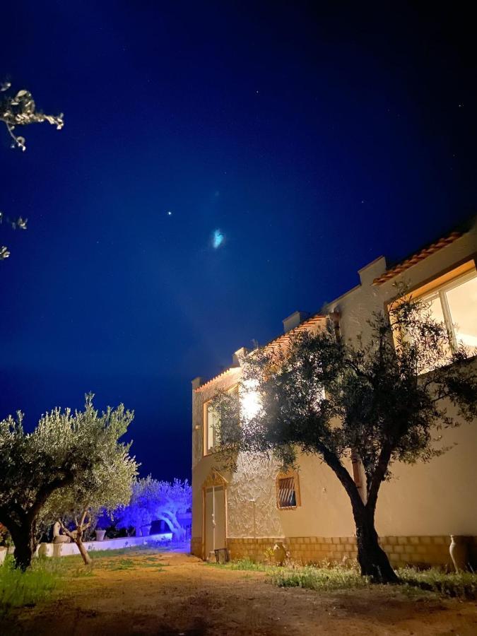 Villa Immersa In Oliveto Vista Mare Sciacca Bagian luar foto